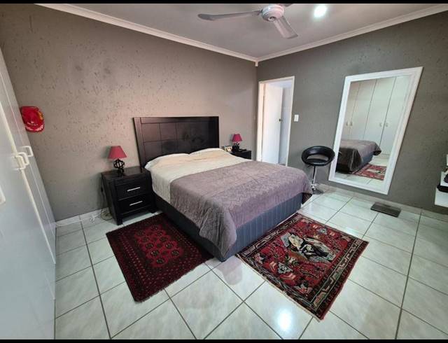 3 BEDROOM TOWNHOUSE FOR SALE IN GLENVISTA